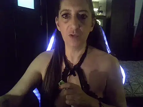 Snapshot of labelgecoquine chatting on October 27, 8:35 pm labelgecoquine online show from October 27, 8:35 pm