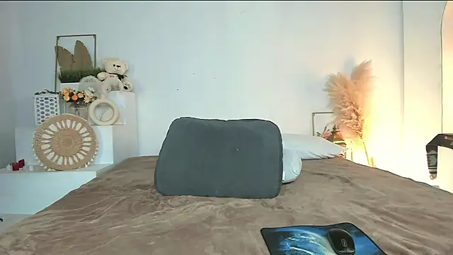 Snapshot of andyyzzz chatting on March 14, 4:29 am andyyzzz online show from March 14, 4:29 am