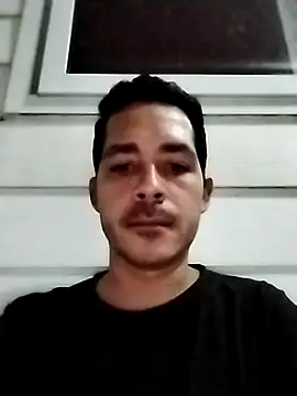 Snapshot of Lukas-thiago chatting on December 19, 11:45 pm Lukas-thiago online show from December 19, 11:45 pm