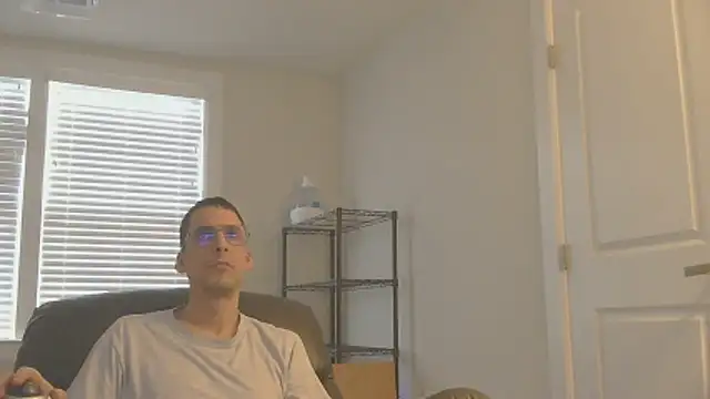 SissyJosh online show from December 22, 9:01 pm