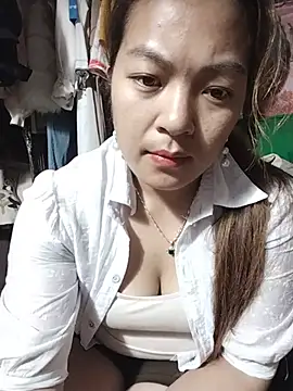 Lucky cutee online show from May 20, 3:34 am
