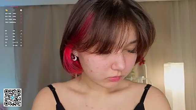 Snapshot of EvelinaKilner chatting on December 22, 4:31 am EvelinaKilner online show from December 22, 4:31 am