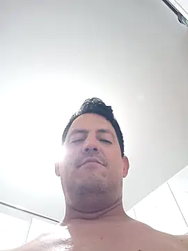 Snapshot of chico-en-tanga chatting on March 28, 4:34 am chico-en-tanga online show from March 28, 4:34 am