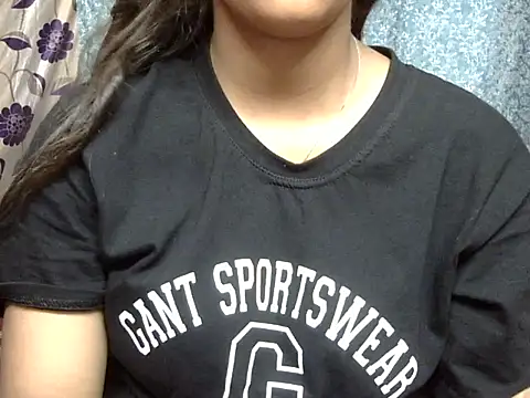 cute Dirty Diva online show from June 21, 2:41 pm