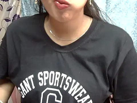 cute Dirty Diva online show from June 22, 2:57 am