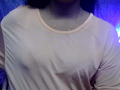 cute Dirty Diva online show from August 1, 4:01 am