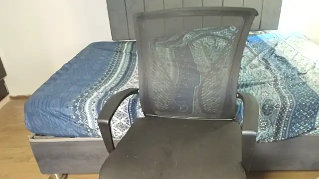 Snapshot of Sofii_unicorn chatting on March 16, 6:23 pm Sofii unicorn online show from March 16, 6:23 pm