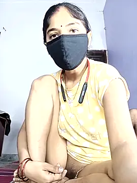 Snapshot of Curvy_Kavya chatting on May 2, 9:47 am Curvy Kavya online show from May 2, 9:47 am