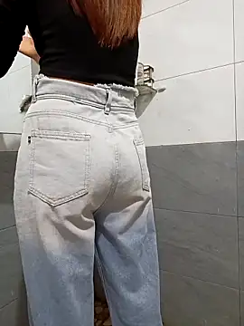 hangnga89 online show from February 6, 12:15 am