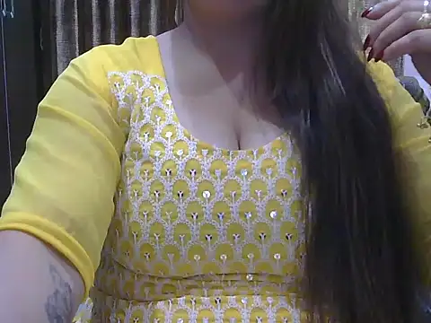 Snapshot of navdeepkour chatting on March 19, 5:33 am navdeepkour online show from March 19, 5:33 am