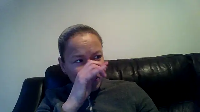 jennyblondeuk online show from January 19, 4:00 pm