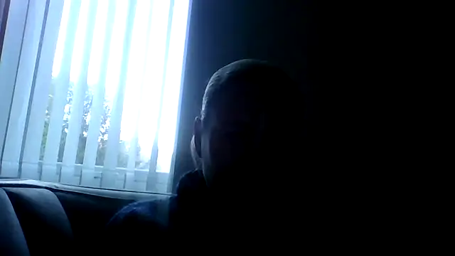 jennyblondeuk online show from March 18, 5:16 pm