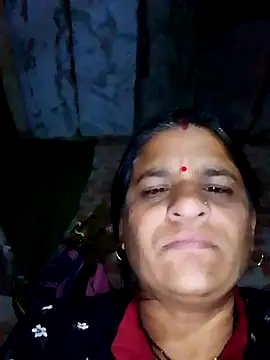 CUTE Ishpa online show from January 11, 6:57 pm