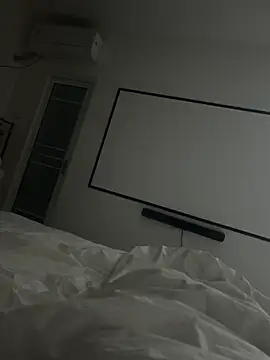 Snapshot of lucynan chatting on February 23, 3:31 pm lucynan online show from February 23, 3:31 pm