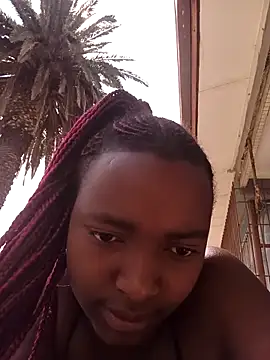 Snapshot of ShyNaughtyBabe chatting on February 27, 8:36 am ShyNaughtyBabe online show from February 27, 8:36 am