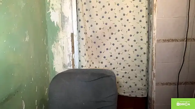 EstherKiester online show from January 9, 9:38 pm