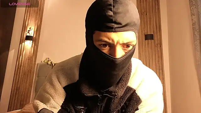 Snapshot of cute_emmma chatting on April 24, 11:01 am cute emmma online show from April 24, 11:01 am
