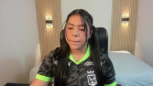 CelesteMoon5 online show from January 18, 8:01 pm