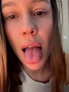 Ann web online show from December 21, 5:31 pm