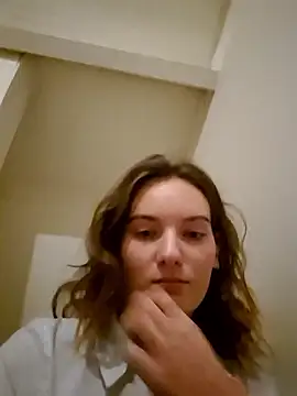 SweetCandyy69 online show from January 18, 6:12 pm