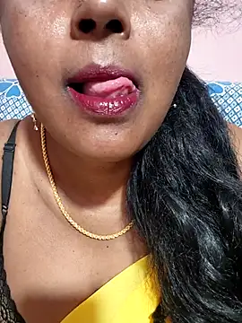 Snapshot of siri_tamiltelugu chatting on February 23, 7:22 pm siri tamiltelugu online show from February 23, 7:22 pm