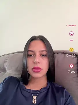 Snapshot of jujuarantes__2026 chatting on June 10, 2:49 pm jujuarantes 2026 online show from June 10, 2:49 pm