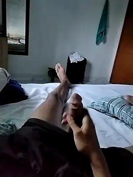 Snapshot of Novinhoie chatting on January 5, 8:56 pm Novinhoie online show from January 5, 8:56 pm