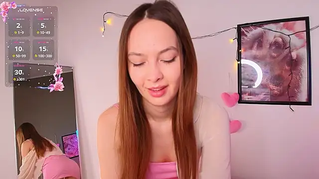 Adele Farrell online show from February 14, 2:30 am