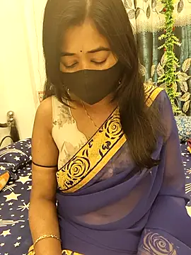 Snapshot of sexy-mahi_ chatting on February 2, 12:59 pm sexy-mahi online show from February 2, 12:59 pm