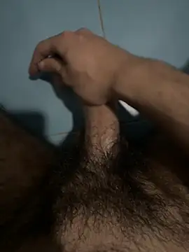 Grossebite2905 online show from April 25, 5:43 pm