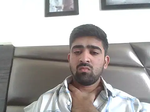 Snapshot of rajj3599 chatting on January 15, 6:18 am rajj3599 online show from January 15, 6:18 am