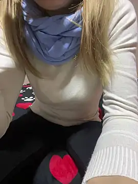 SexyMamiVee online show from January 14, 12:00 pm