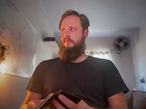 TSchaffer online show from February 4, 1:28 pm