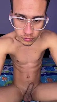 Snapshot of Latin_Paisa_Boy chatting on February 17, 1:24 am Latin Paisa Boy online show from February 17, 1:24 am