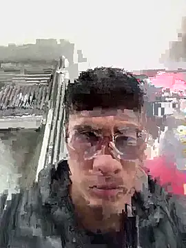 Snapshot of Latin_Paisa_Boy chatting on April 20, 5:37 pm Latin Paisa Boy online show from April 20, 5:37 pm