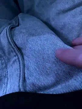 Snapshot of LittleGuy_2007 chatting on January 10, 10:03 pm LittleGuy 2007 online show from January 10, 10:03 pm