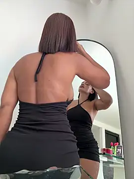 Snapshot of Irina_Velvett chatting on April 21, 4:23 pm Irina Velvett online show from April 21, 4:23 pm