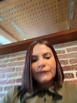 Snapshot of Irina_Velvett chatting on May 9, 6:13 pm Irina Velvett online show from May 9, 6:13 pm