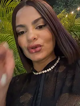 Snapshot of Irina_Velvett chatting on May 17, 3:04 am Irina Velvett online show from May 17, 3:04 am