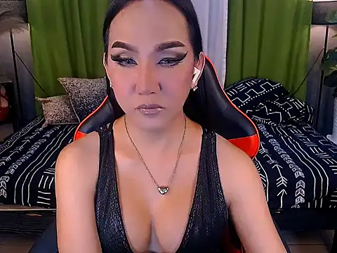 Snapshot of MistressAltheaTS chatting on February 17, 10:56 am MistressAltheaTS online show from February 17, 10:56 am