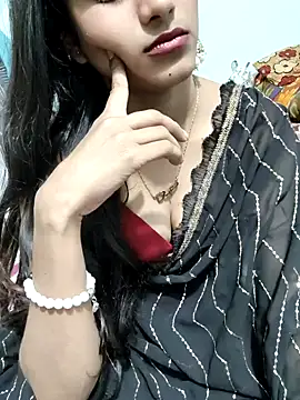 Yours-Zeenat online show from February 18, 10:11 am