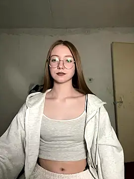 Snapshot of Eseniya_ chatting on January 7, 1:35 pm Eseniya online show from January 7, 1:35 pm