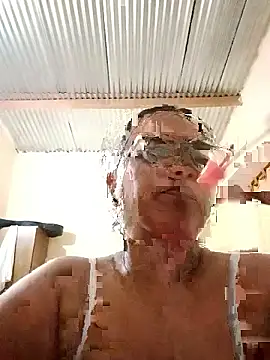 lucy henao  online show from January 17, 4:17 am