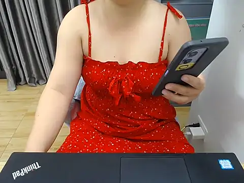Snapshot of Coffee_Milktea chatting on July 5, 2:51 am Coffee Milktea online show from July 5, 2:51 am