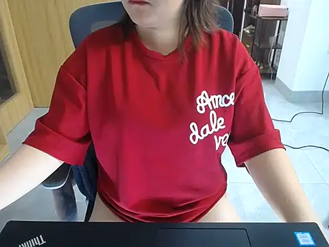 Snapshot of Coffee_Milktea chatting on July 29, 11:30 am Coffee Milktea online show from July 29, 11:30 am