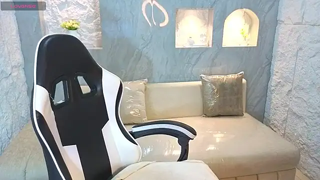 Amy Kerr Tx online show from January 31, 8:18 pm