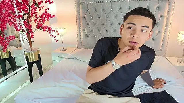 Jaden and sofia online show from January 18, 3:43 am