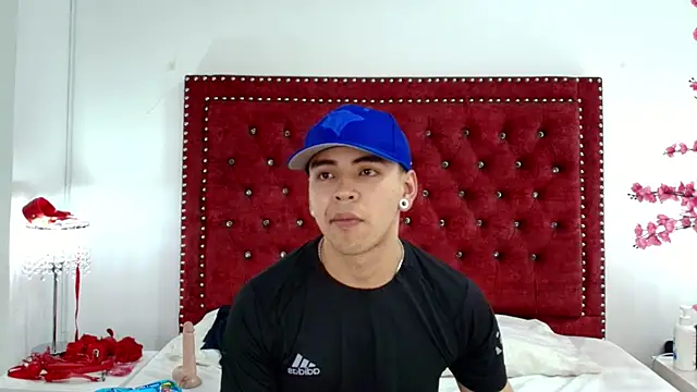 Jaden and sofia online show from May 15, 3:13 am