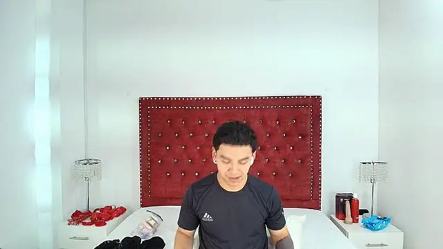Jaden and sofia online show from August 1, 2:55 am