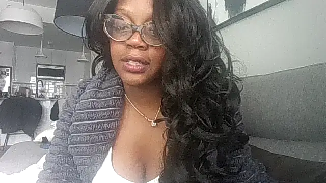 Snapshot of taliablackrose chatting on January 6, 6:33 pm taliablackrose online show from January 6, 6:33 pm